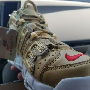 Nike supreme uptempos